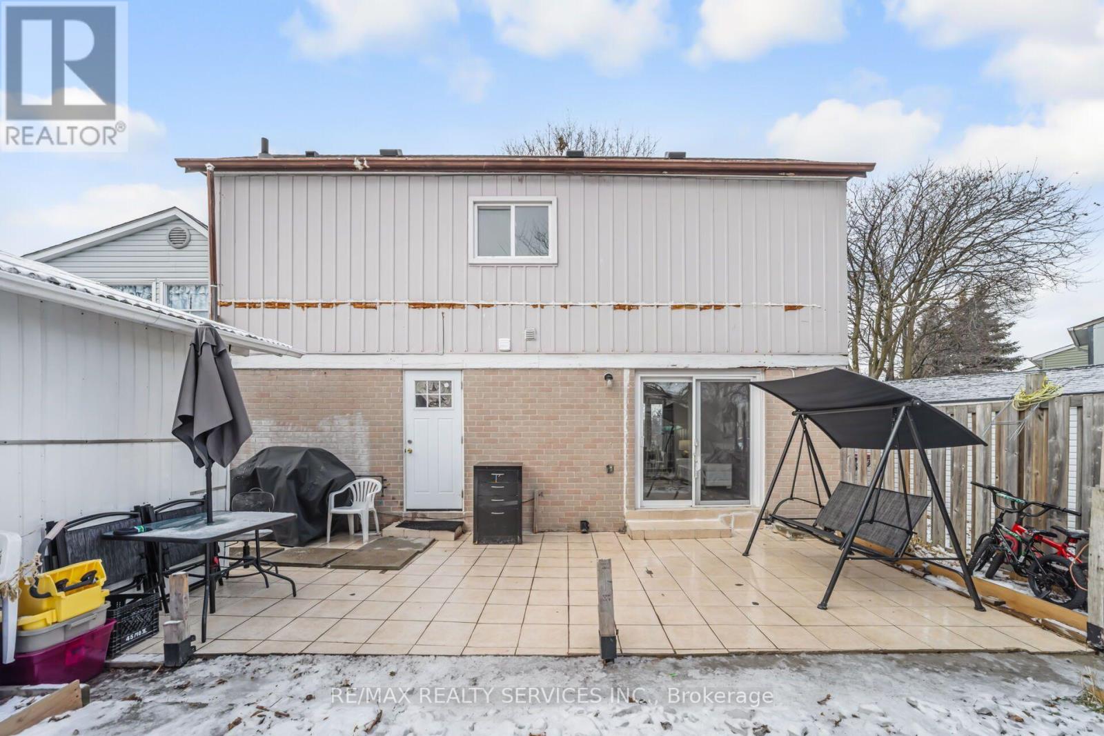 11 Juliette Square, Brampton, Ontario  L6S 2M6 - Photo 49 - W13682506