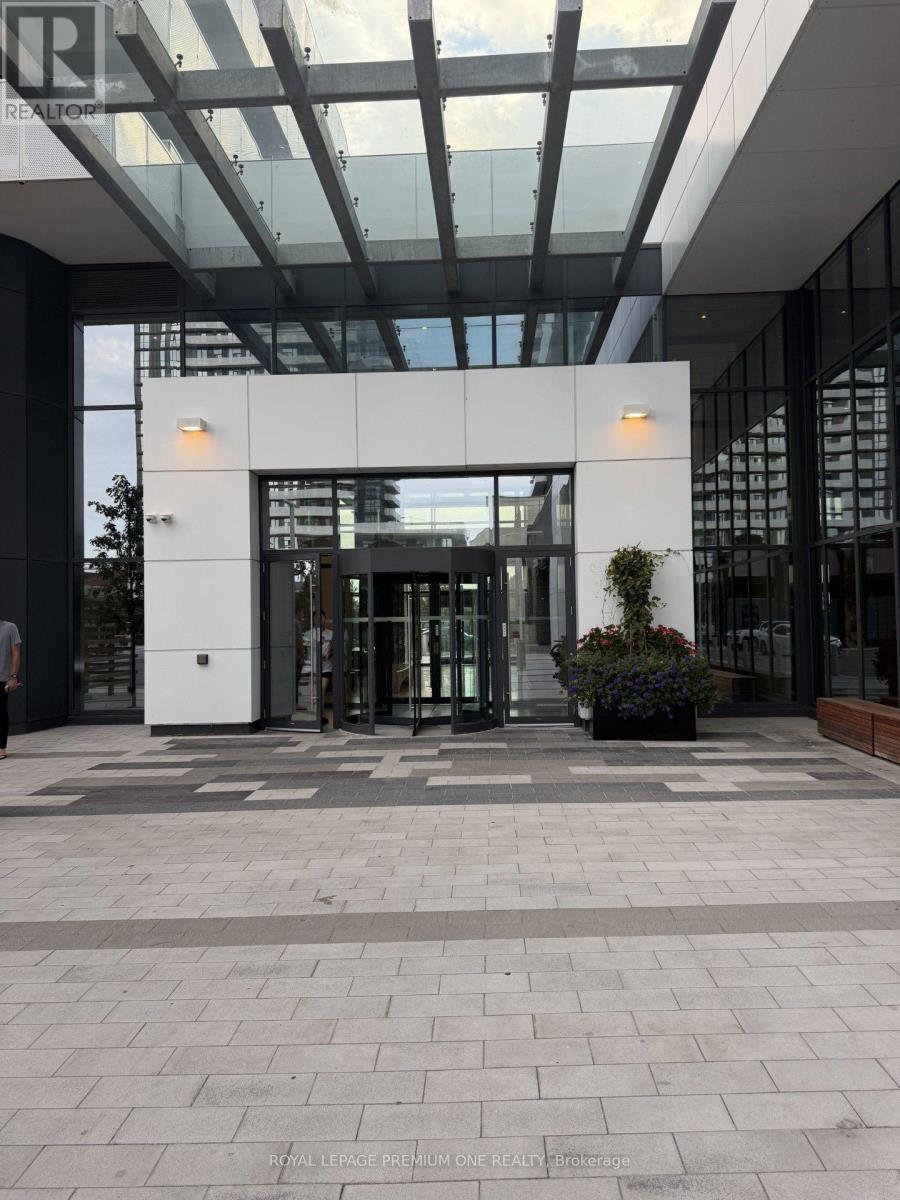 1012 - 195 Commerce Street, Vaughan, Ontario L4K 0P9 - Photo 2 - N13677508