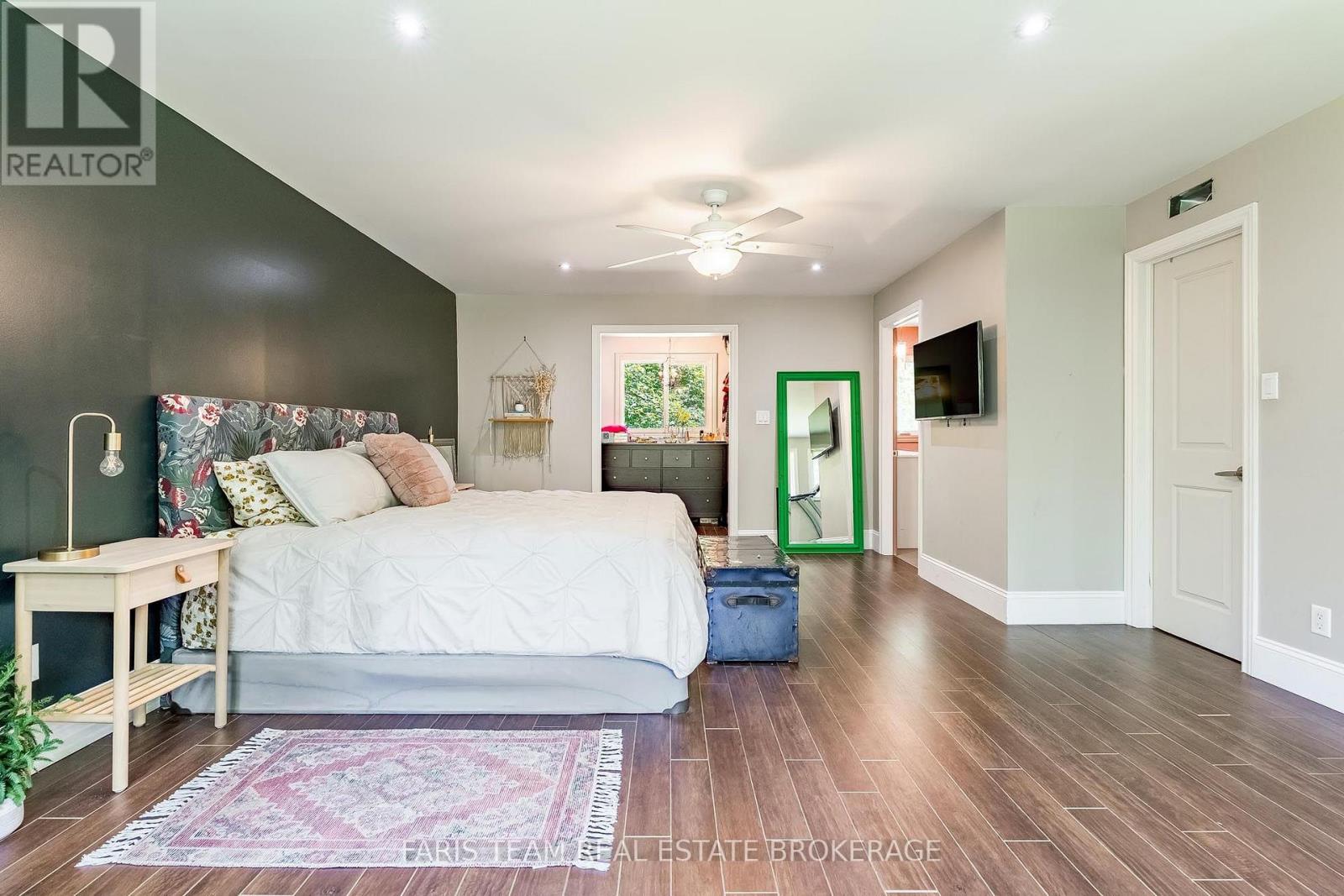 17956 Warden Avenue, East Gwillimbury, Ontario  L0G 1V0 - Photo 16 - N13681860