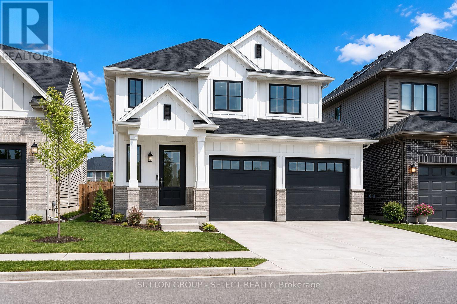 32 PURPLE BEECH STREET, Thames Centre, Ontario