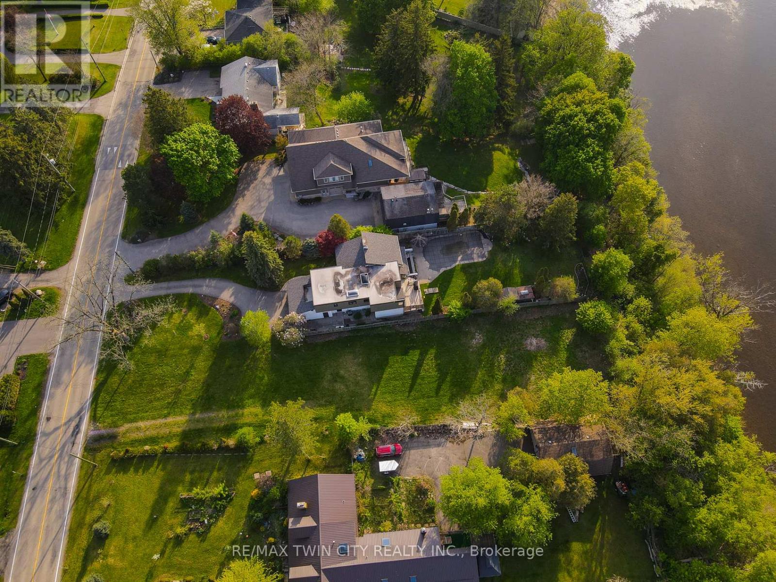 138 Riverbank Drive, Cambridge, Ontario  N3H 4R6 - Photo 42 - X13682342