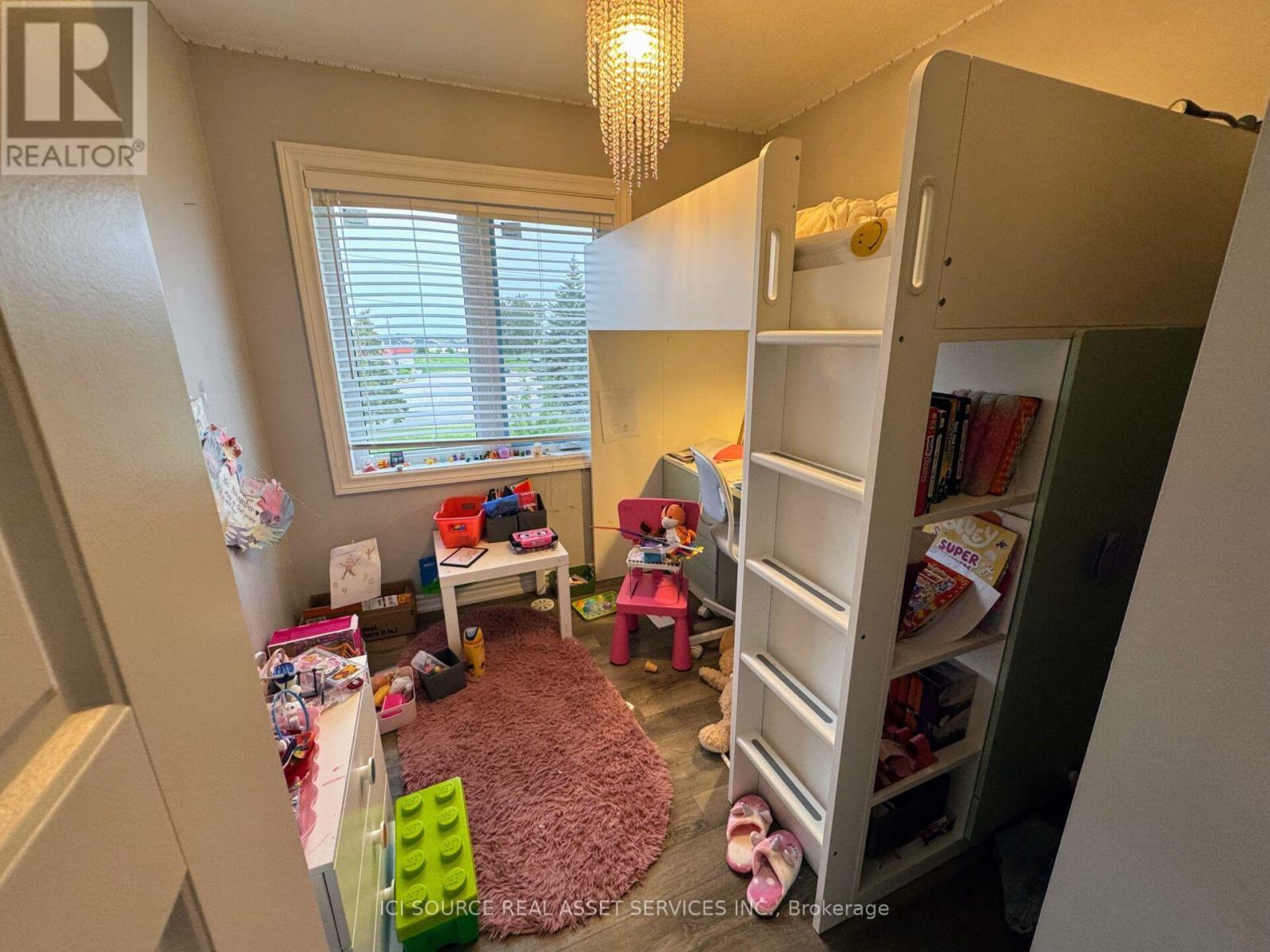 543 Goldenrod Lane, Kitchener, Ontario  N2R 0Y7 - Photo 11 - X13682352