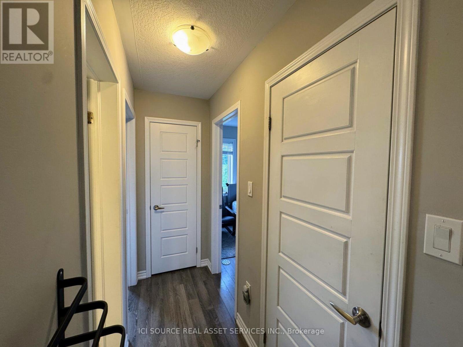 543 Goldenrod Lane, Kitchener, Ontario  N2R 0Y7 - Photo 12 - X13682352