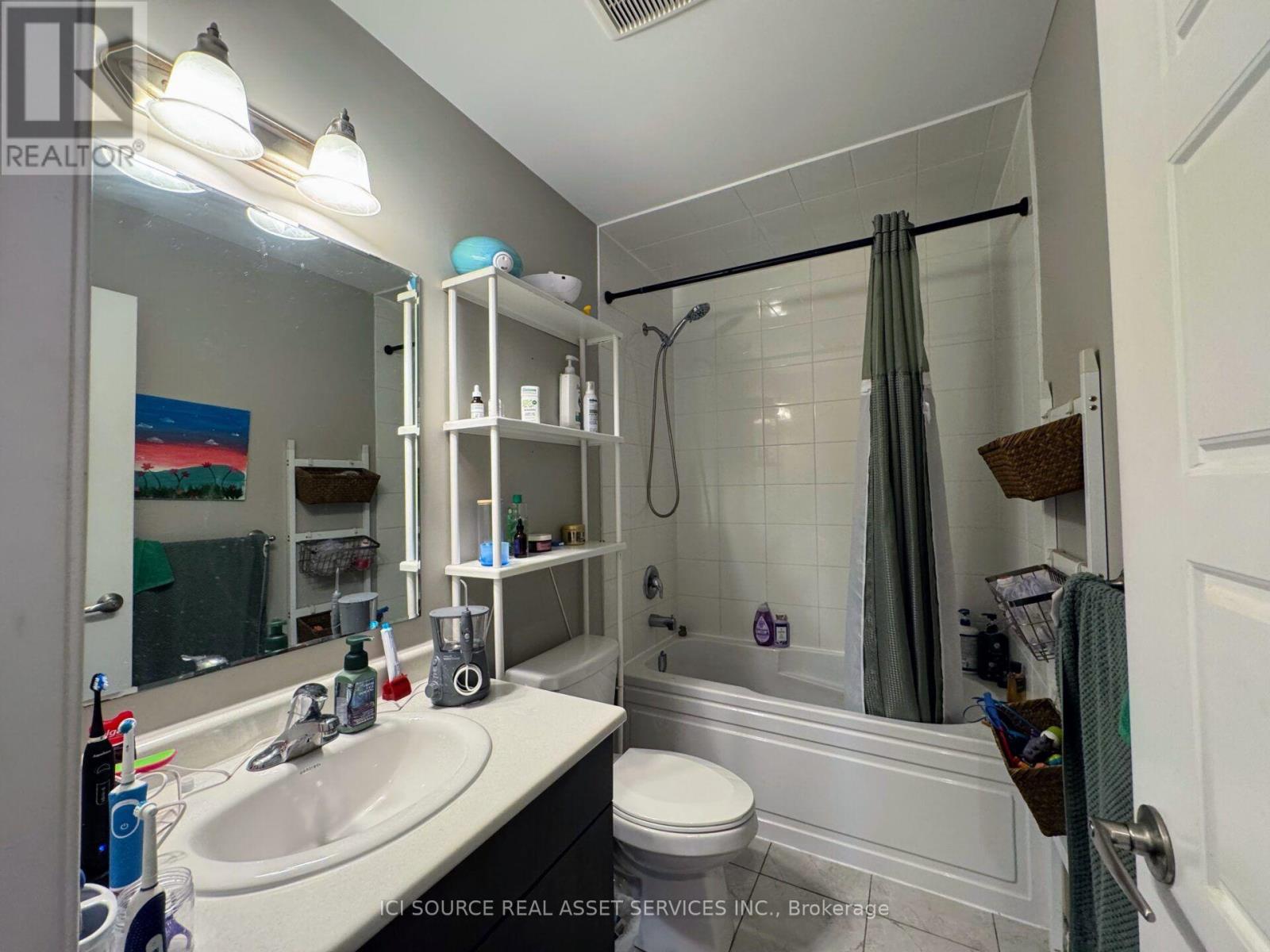 543 Goldenrod Lane, Kitchener, Ontario  N2R 0Y7 - Photo 13 - X13682352