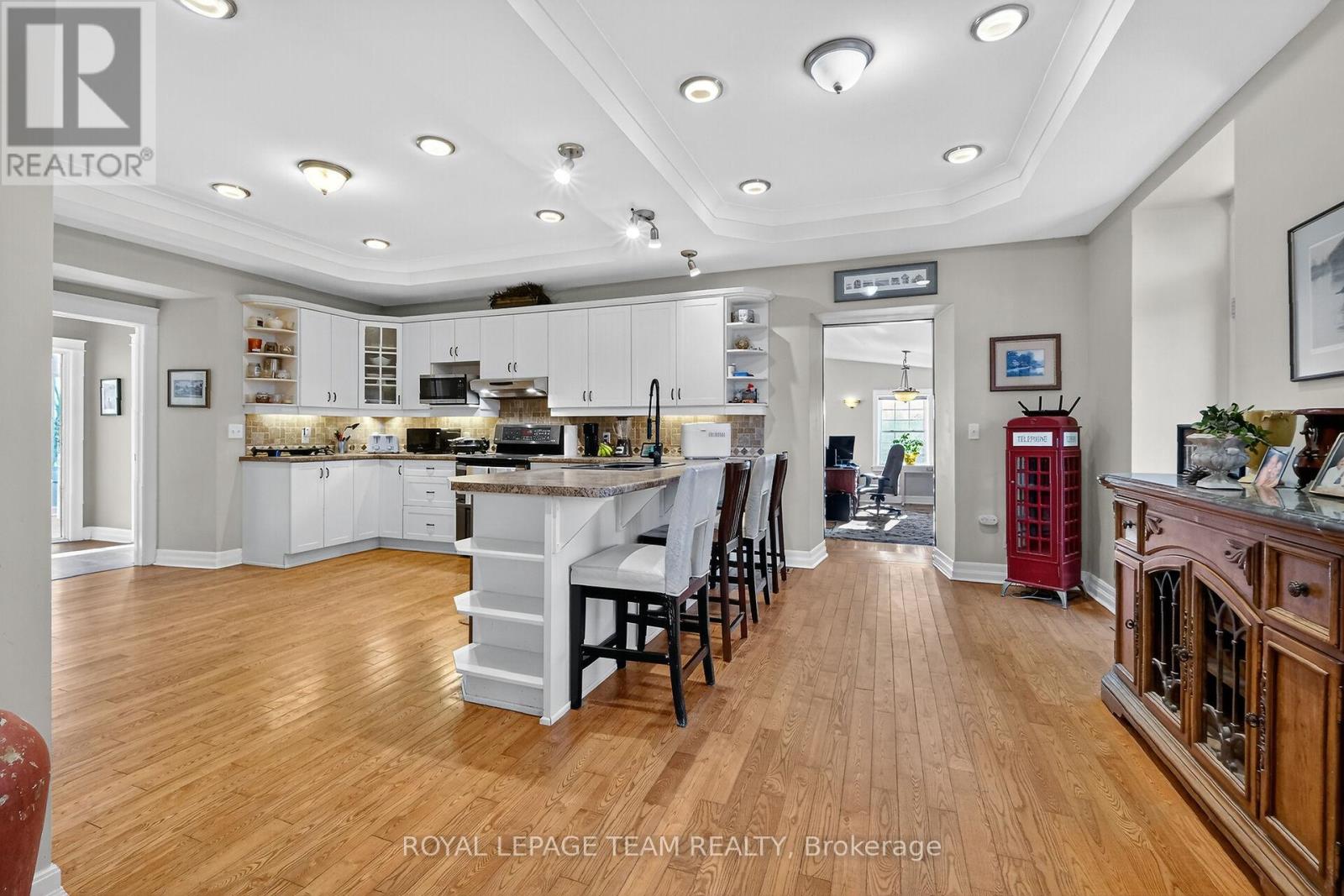 15 Bass Road, Elizabethtown-Kitley, Ontario  K0G 1L0 - Photo 17 - X12708240