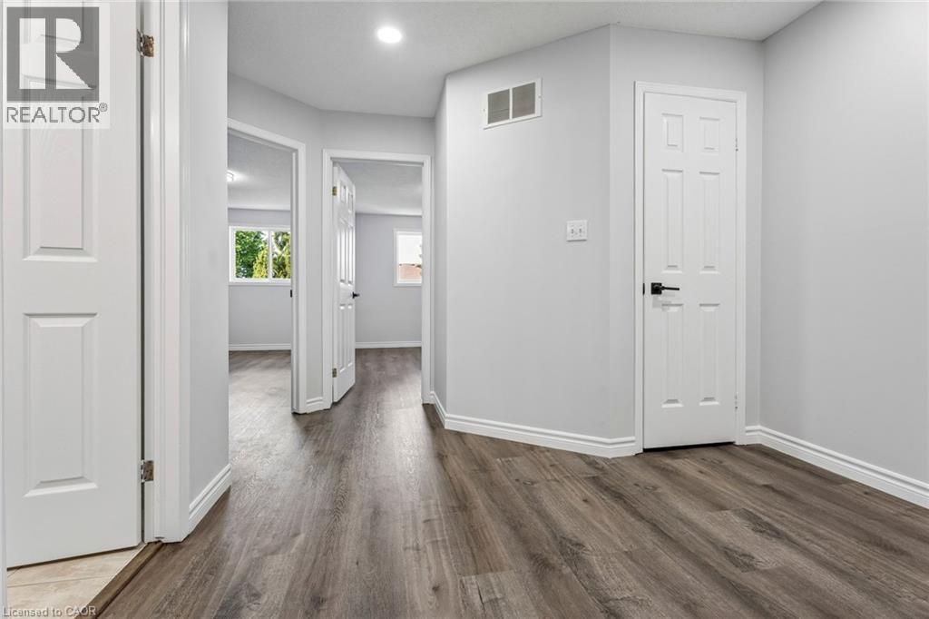 1860 Upper Gage Avenue Unit# 3, Hamilton, Ontario  L8W 3Y6 - Photo 6 - 40856256