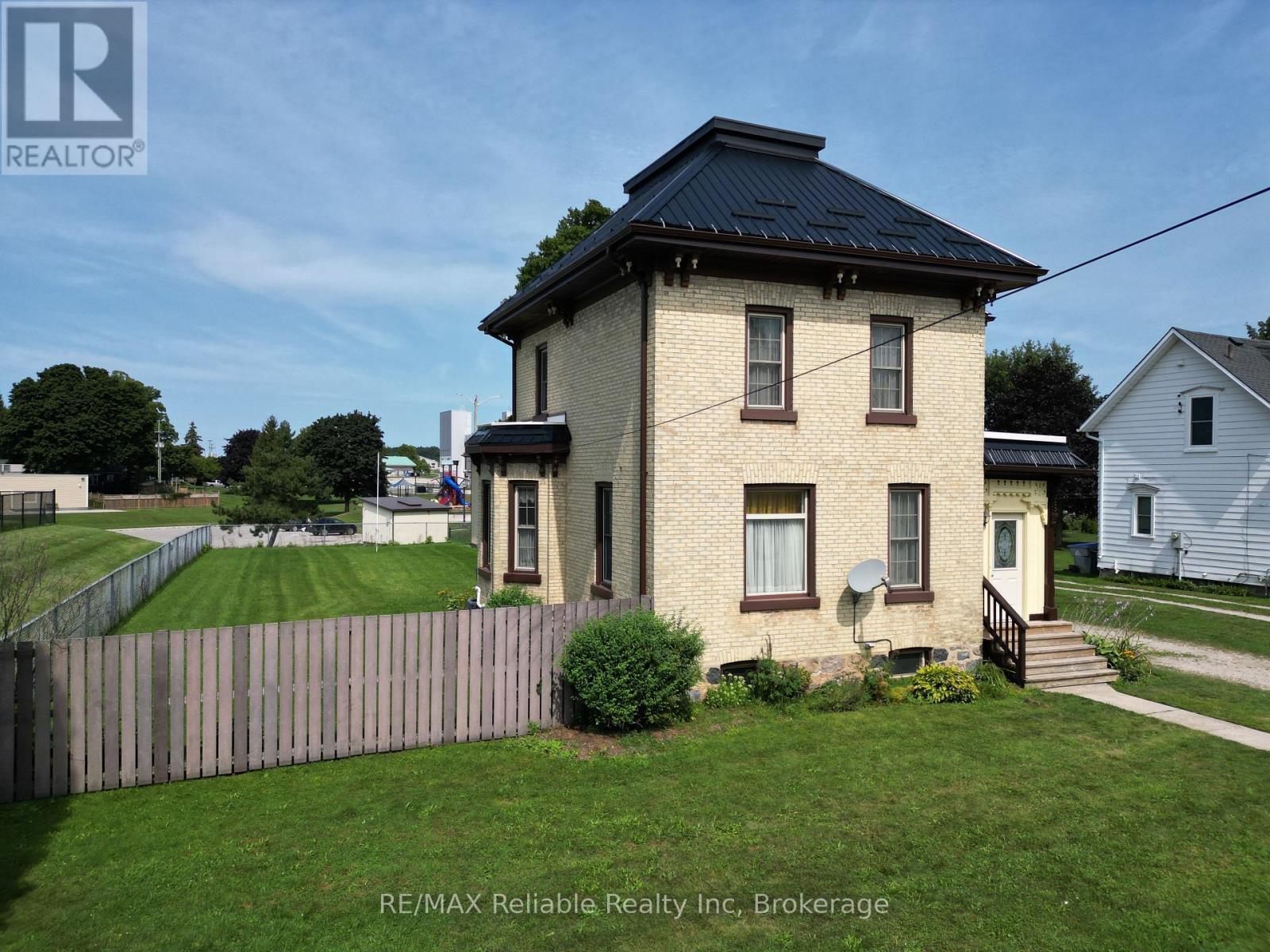 33 Princess Street E, Central Huron, Ontario  N0M 1L0 - Photo 39 - X13662408