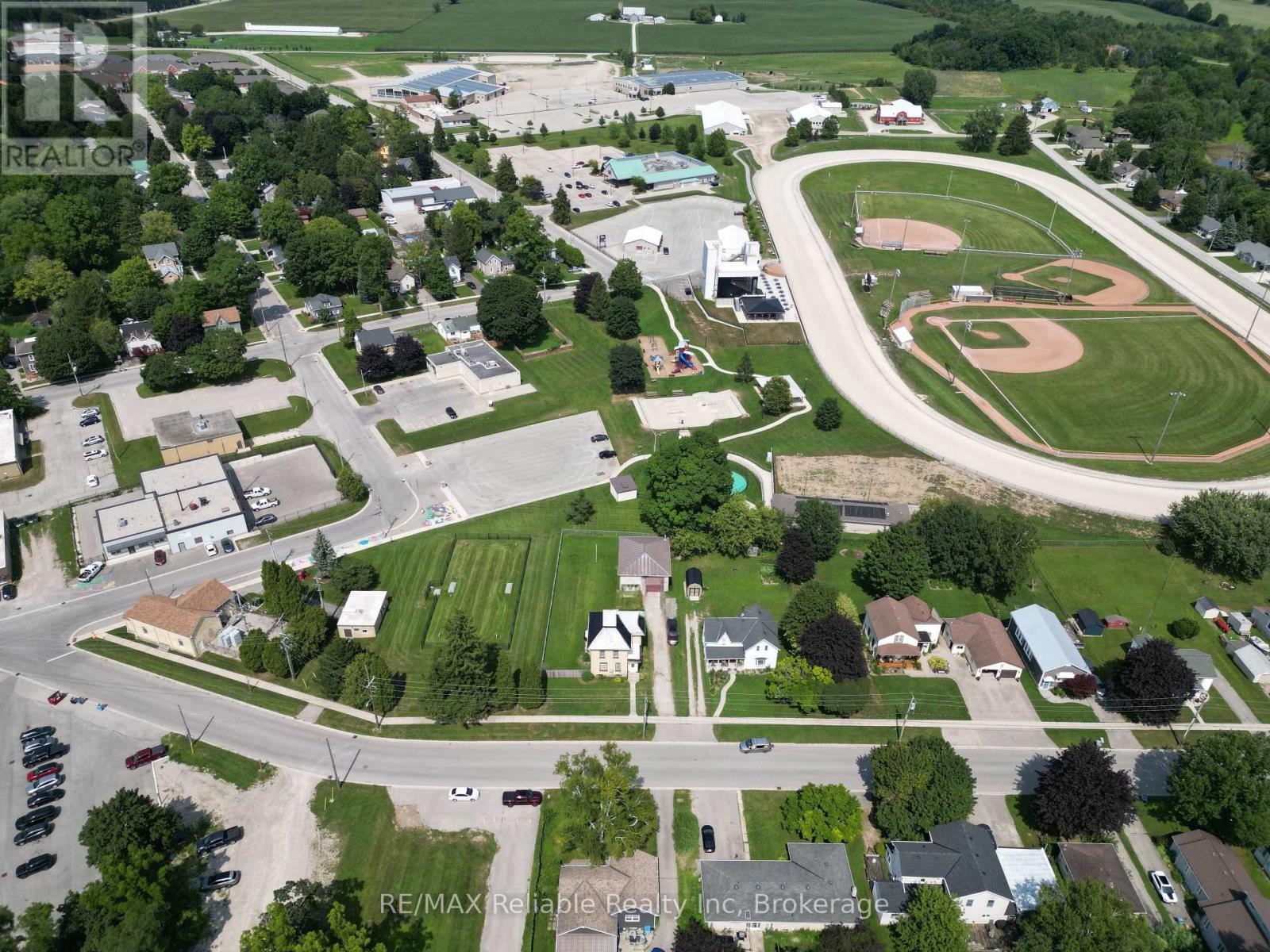 33 Princess Street E, Central Huron, Ontario  N0M 1L0 - Photo 44 - X13662408