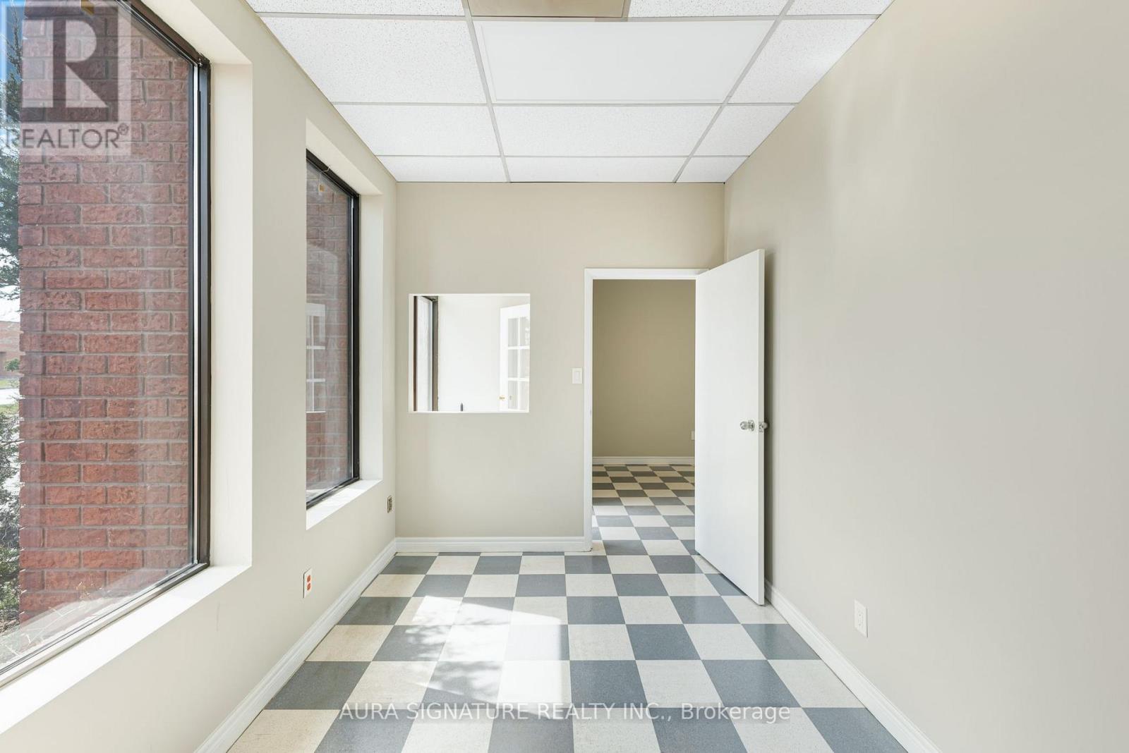 6 - 176 Rivermede Road, Vaughan, Ontario  L4K 3M7 - Photo 5 - N12875780