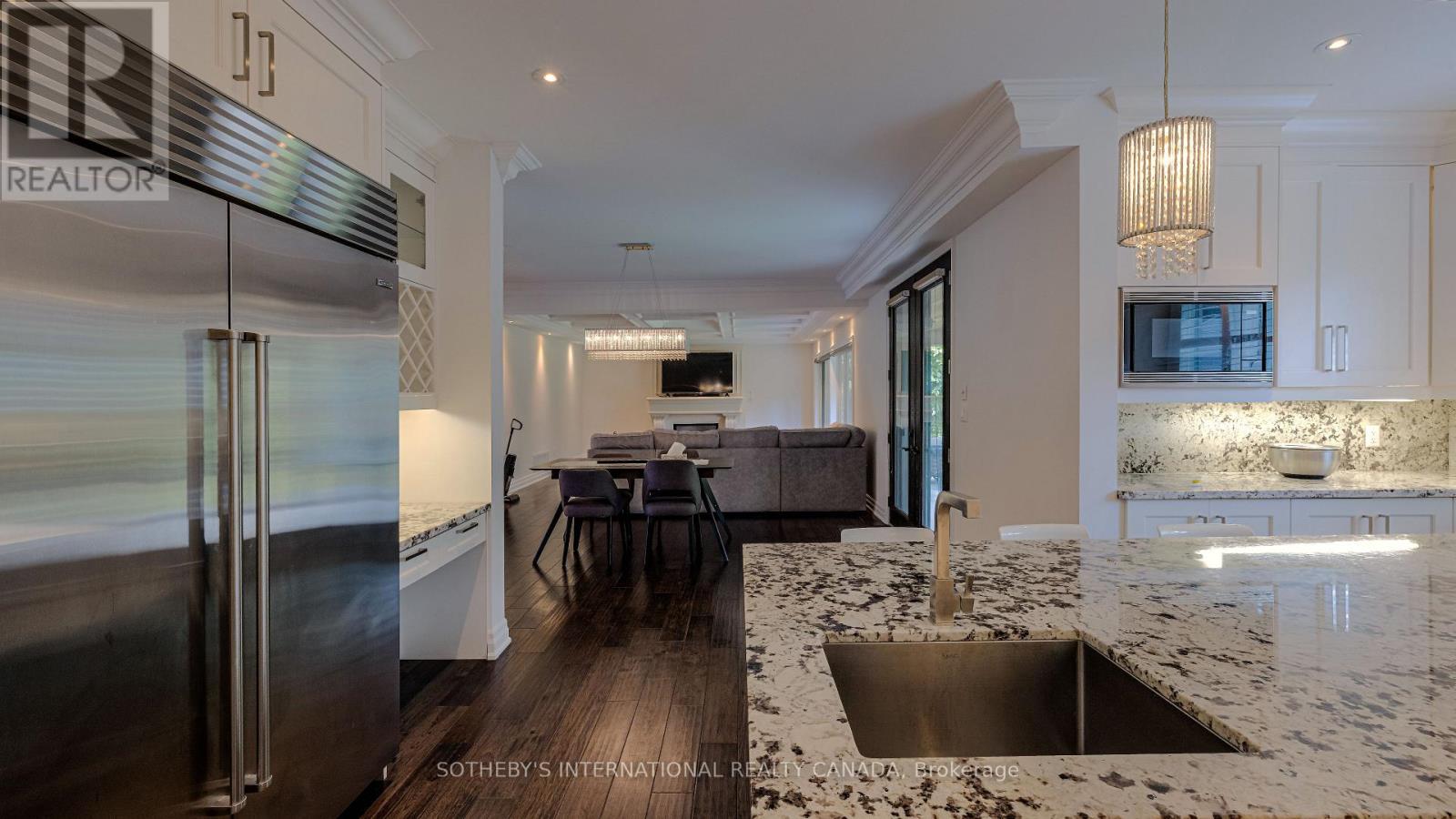 369 Lees Lane, Oakville, Ontario  L6L 4S4 - Photo 11 - W13474166