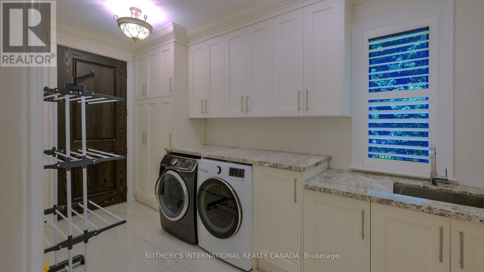 369 Lees Lane, Oakville, Ontario  L6L 4S4 - Photo 20 - W13474166