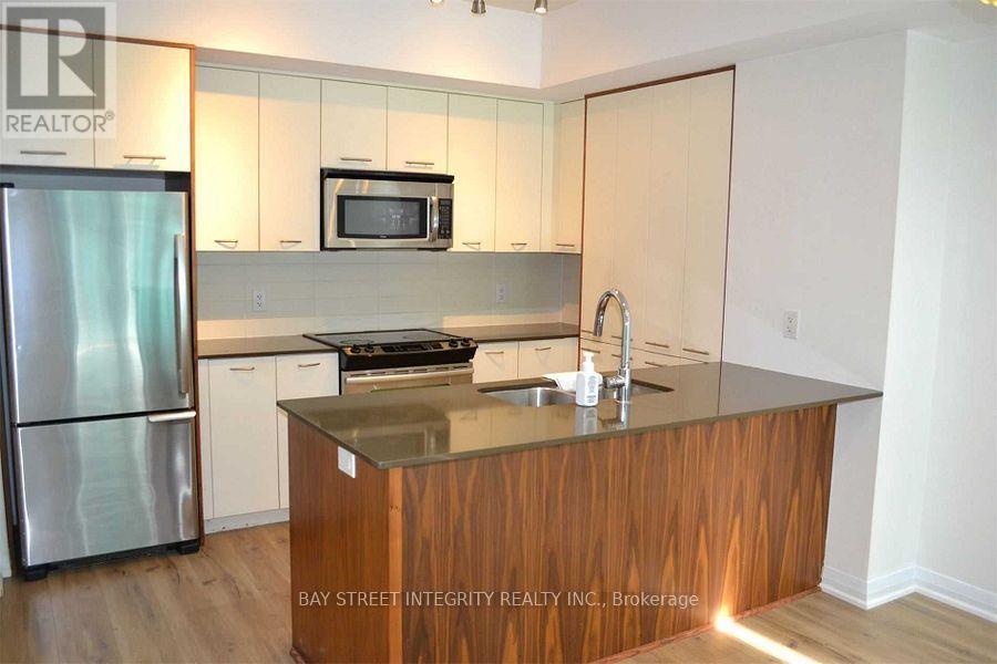 60 - 27 Valhalla Inn Road, Toronto, Ontario  M9B 0B3 - Photo 4 - W13631886