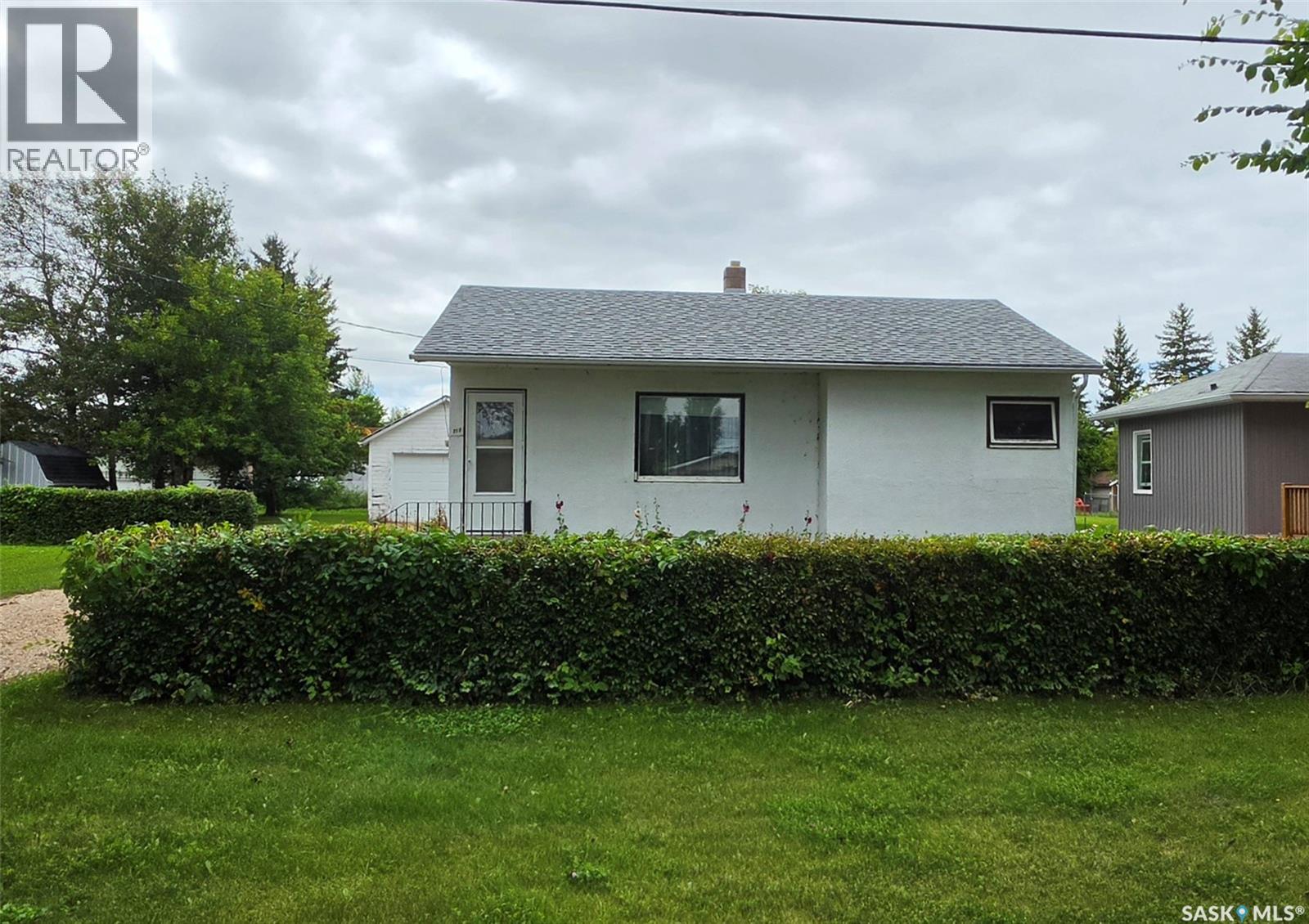 217 3rd Street Ne, Preeceville, Saskatchewan  S0A 3B0 - Photo 1 - SK045746