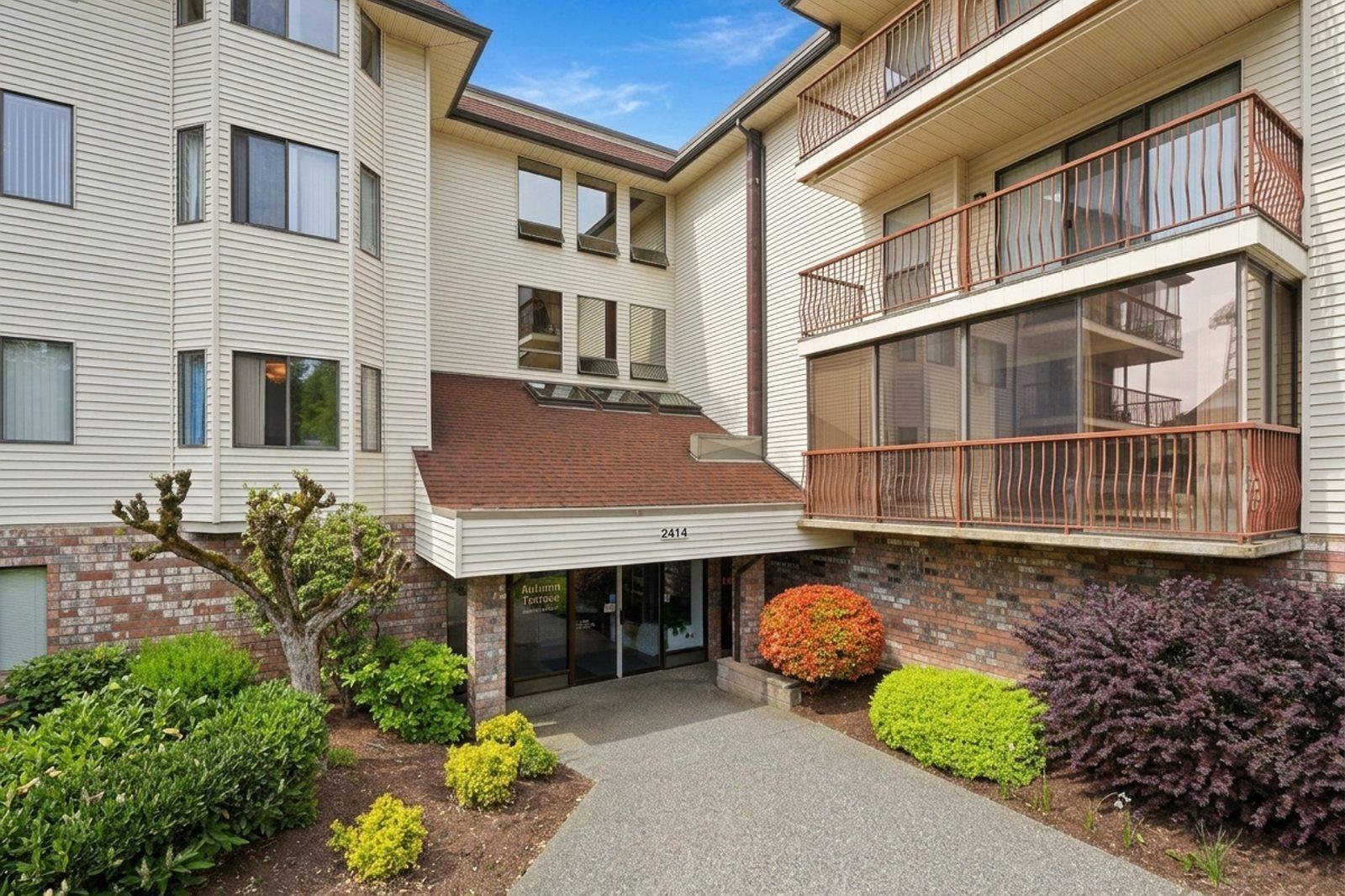 214 2414 Church Street, Abbotsford, British Columbia  V2T 3J7 - Photo 2 - R3155480