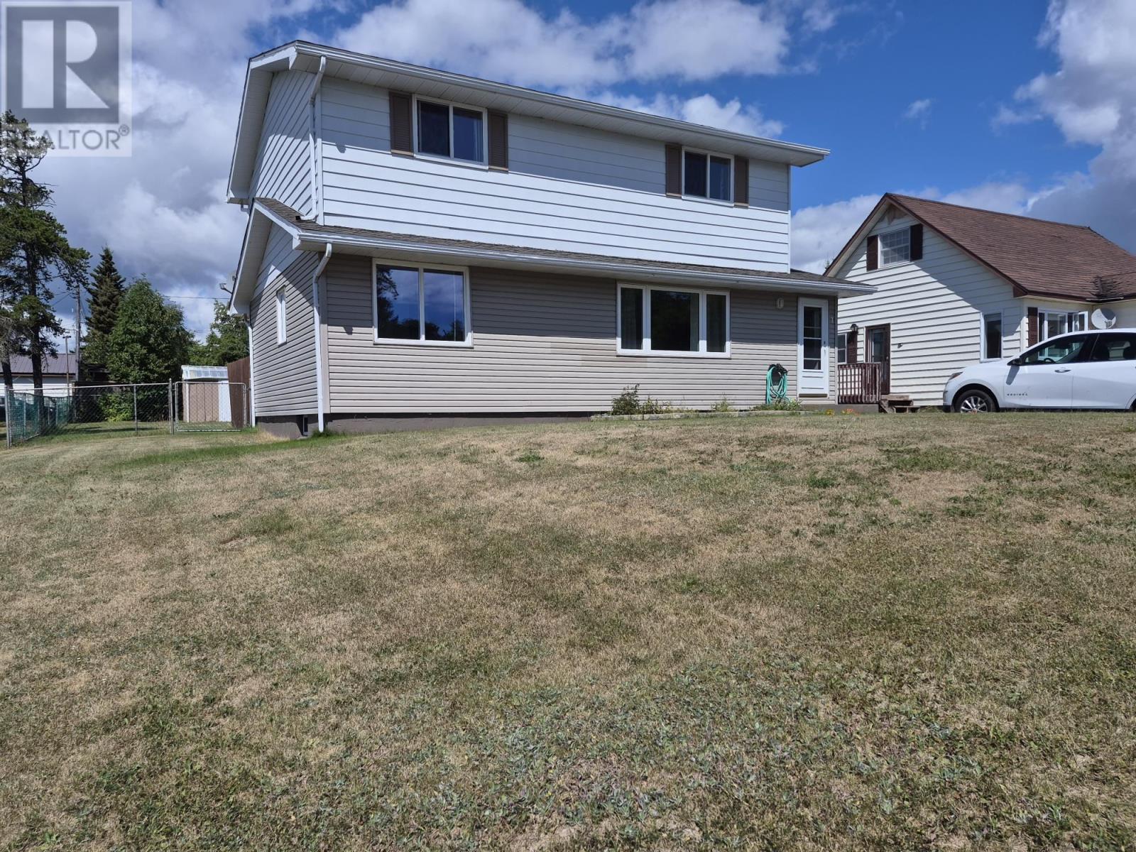1 Laurier Ave, Terrace Bay, Ontario  P0T 2W0 - Photo 3 - TB2602386