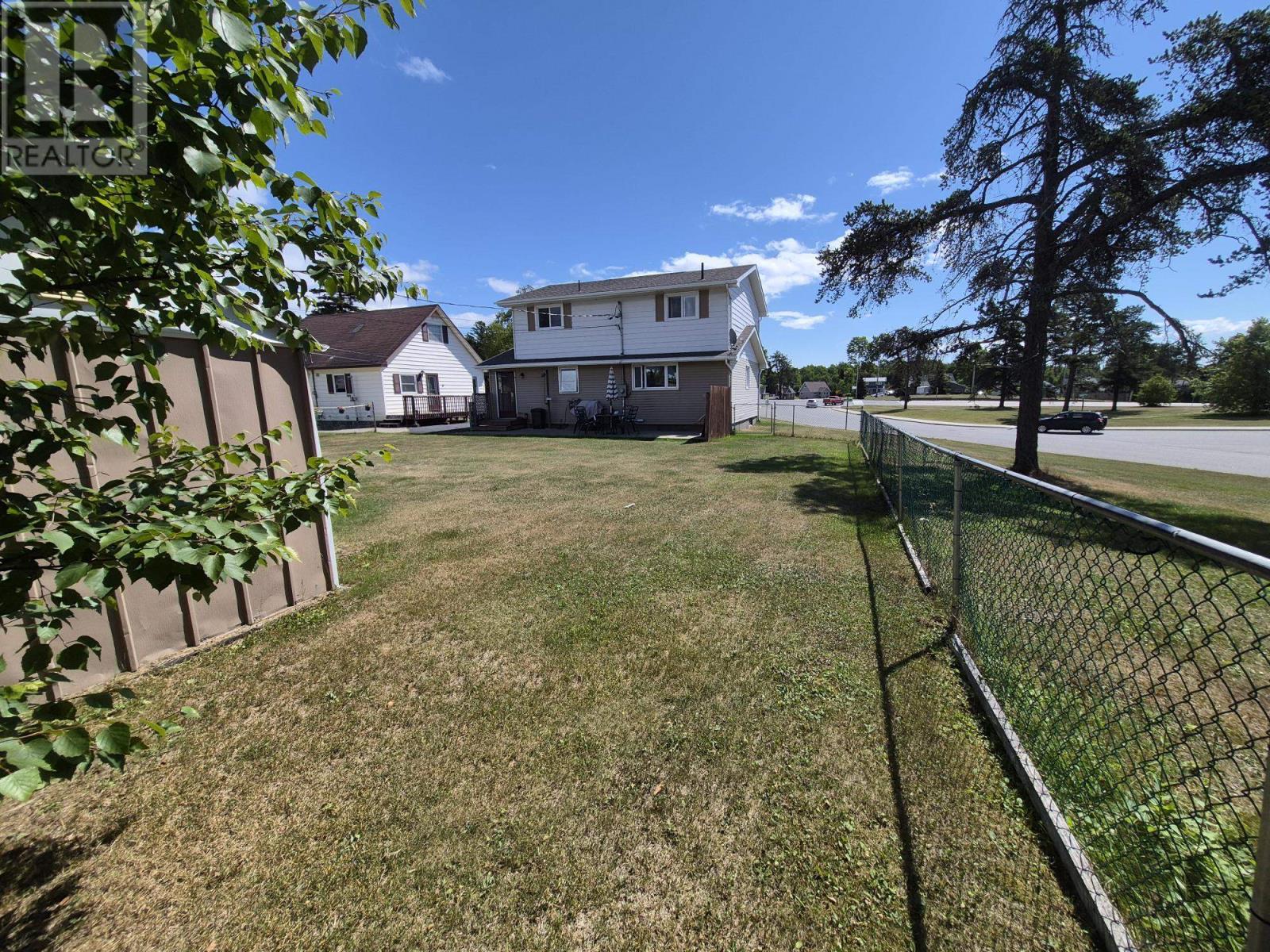 1 Laurier Ave, Terrace Bay, Ontario  P0T 2W0 - Photo 46 - TB2602386