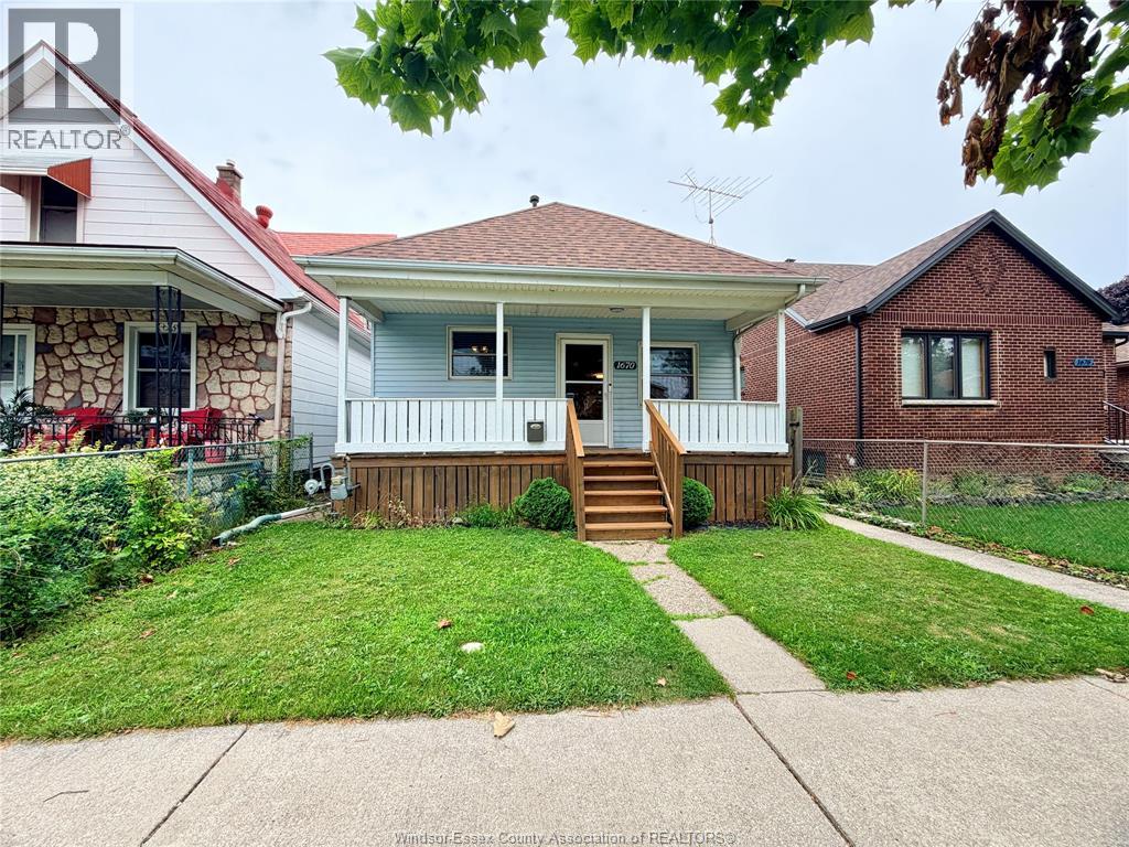 1670 ALBERT, Windsor, Ontario