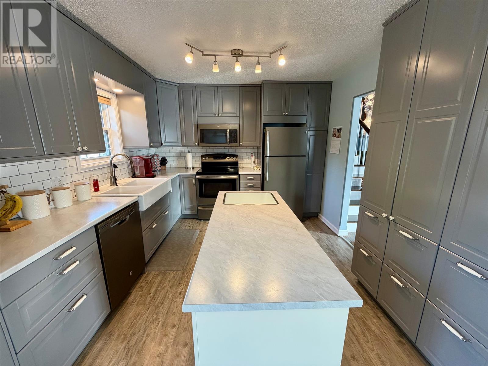 1 Mayor Avenue, Deer Lake — photo 15