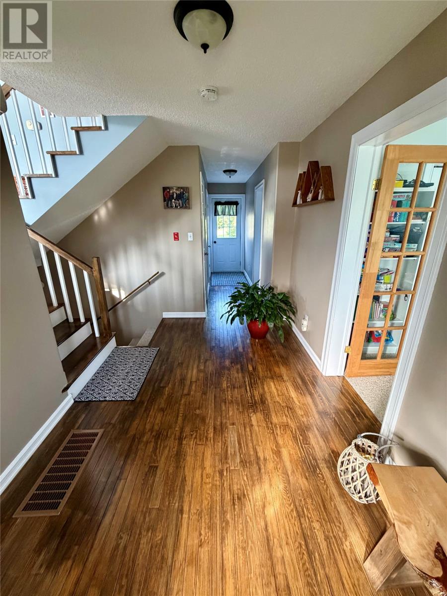 1 Mayor Avenue, Deer Lake — photo 20