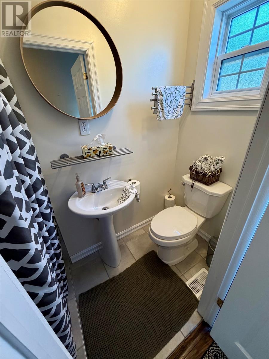 1 Mayor Avenue, Deer Lake — photo 27