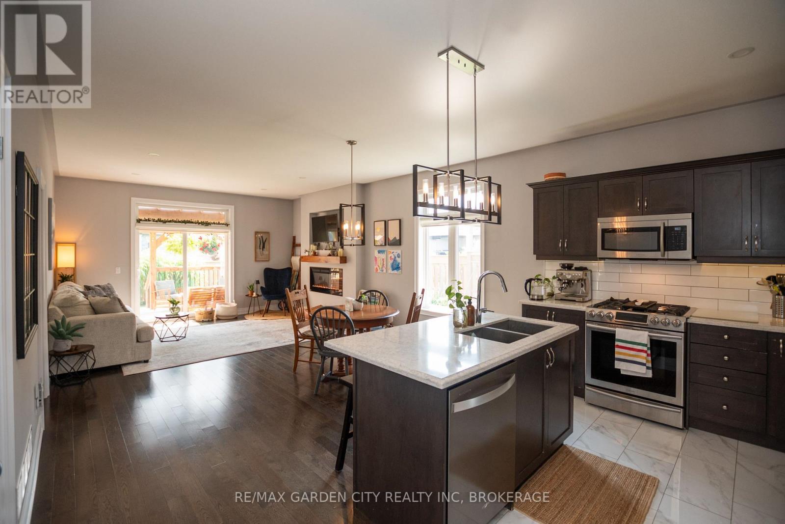 4073 Village Creek Drive, Fort Erie (Stevensville), Ontario L0S 1S0 - Photo 11 - X13682680