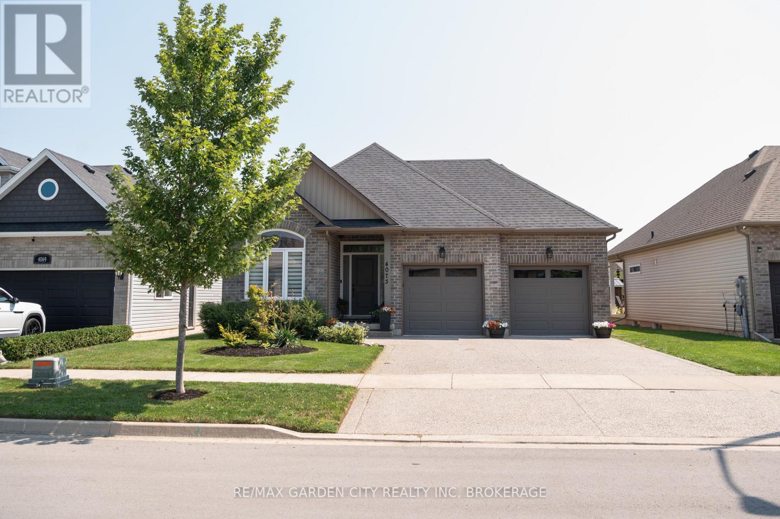 4073 Village Creek Drive, Fort Erie (Stevensville), Ontario L0S 1S0 - Photo 3 - X13682680