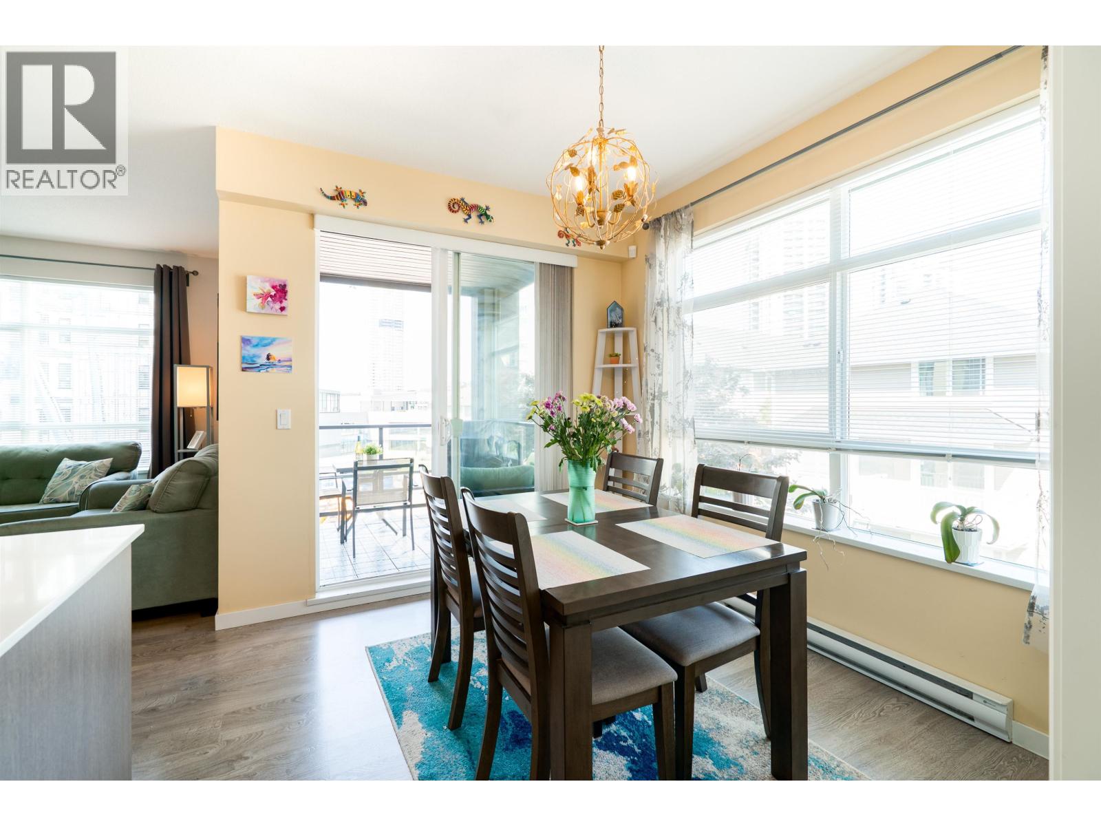 215 617 Smith Avenue, Coquitlam, British Columbia  V3J 0C3 - Photo 4 - R3156204