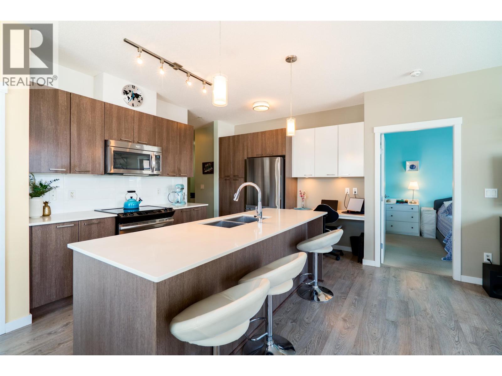 215 617 Smith Avenue, Coquitlam, British Columbia  V3J 0C3 - Photo 7 - R3156204