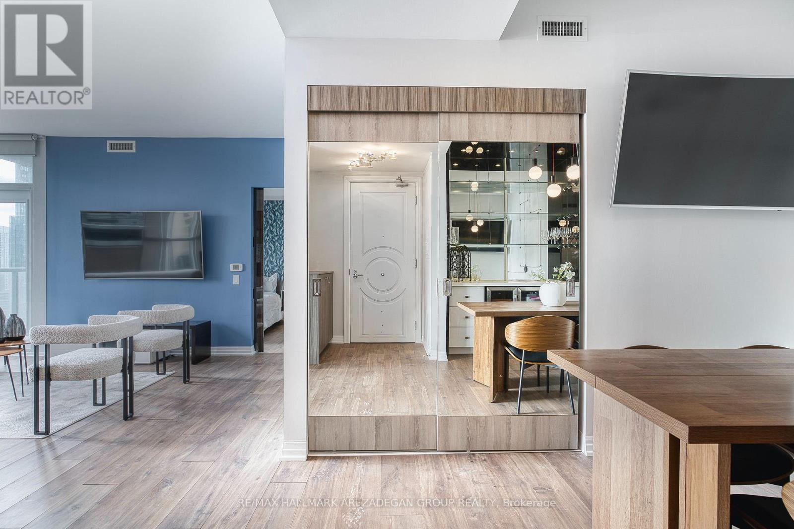 1806 - 88 Blue Jays Way, Toronto, Ontario  M5V 0L7 - Photo 6 - C13682034