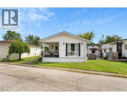 4 ROBIN COURT, Lakeshore, Ontario