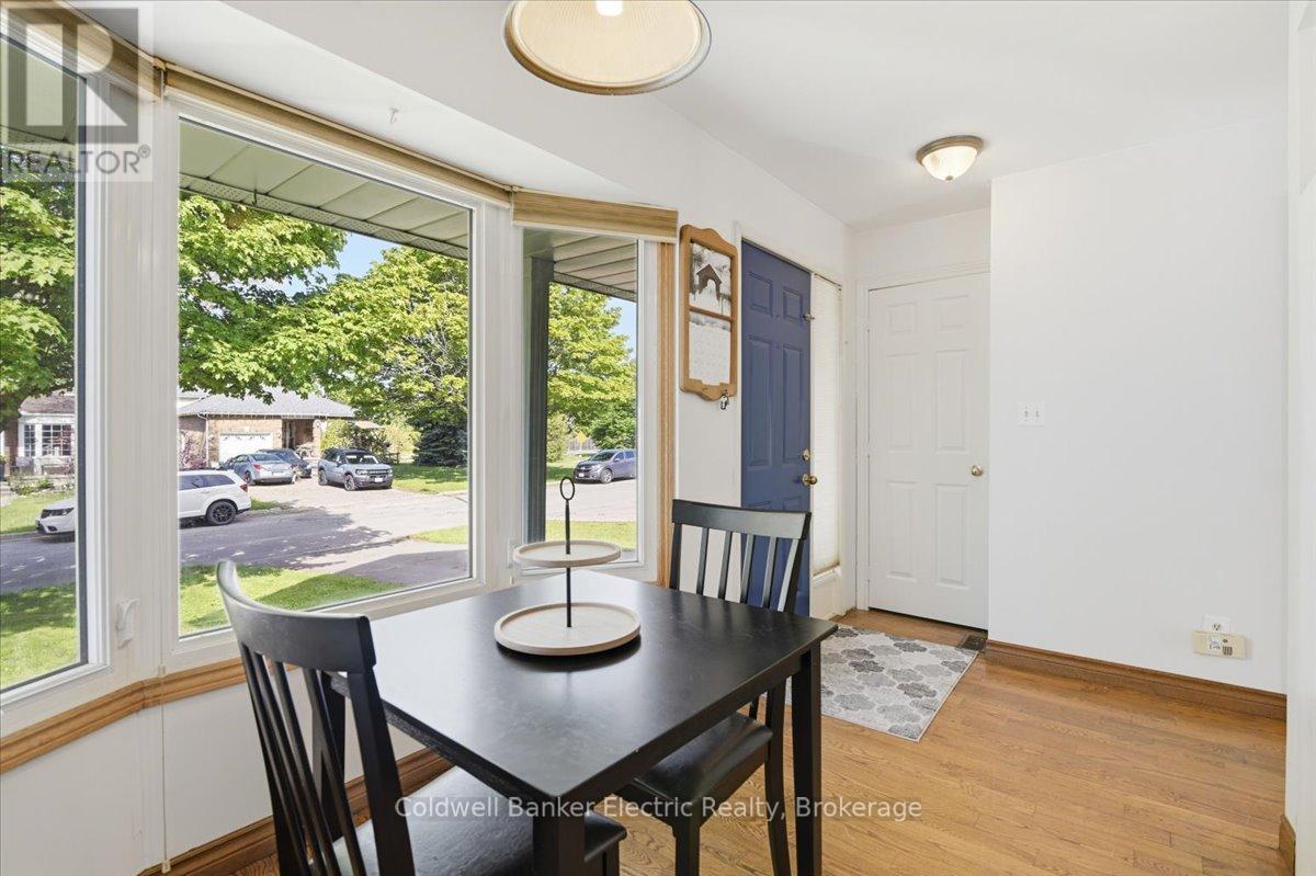 3 Walbridge Court, Clarington, Ontario  L1C 4B7 - Photo 6 - E13226622
