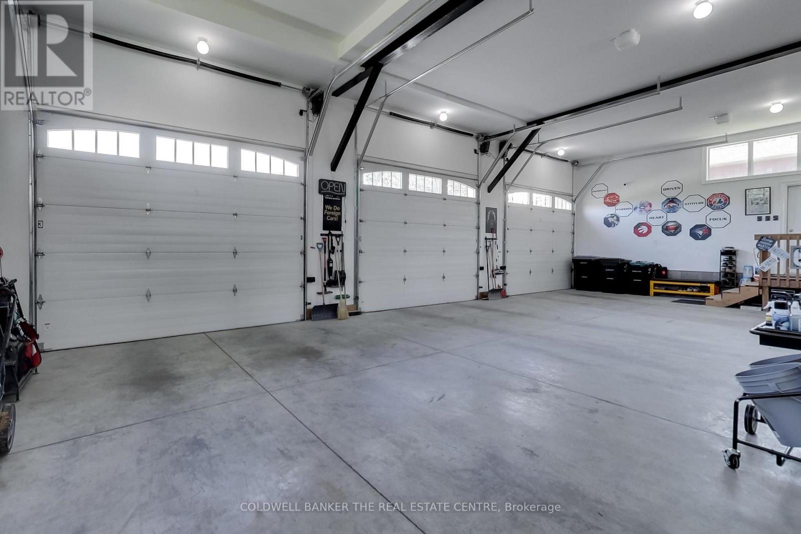 224 Lakeshore Road E, Oro-Medonte, Ontario  L0L 2E0 - Photo 31 - S13656792