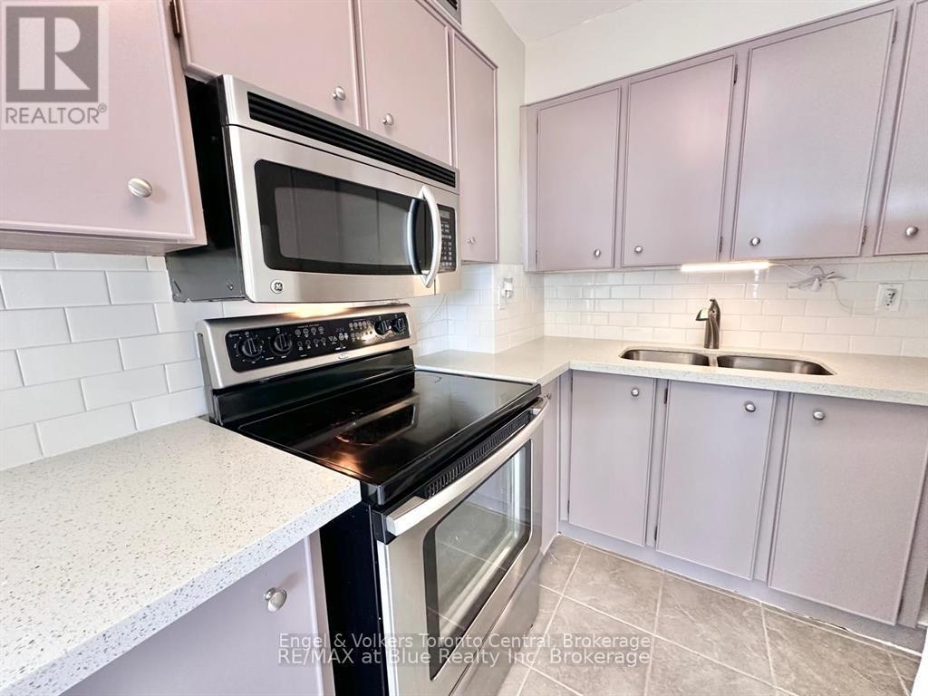 502 - 15 Towering Heights Boulevard, St. Catharines, Ontario  L2T 3G7 - Photo 3 - X13682690
