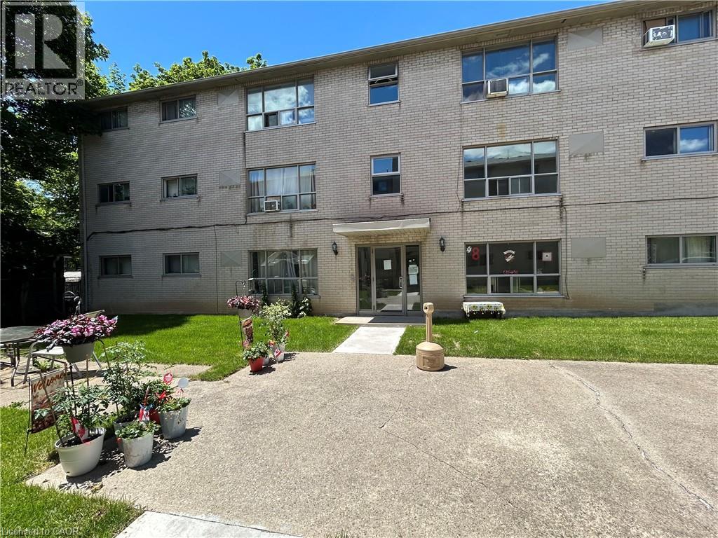 108 CREIGHTON Road Unit# 14, Dundas, Ontario