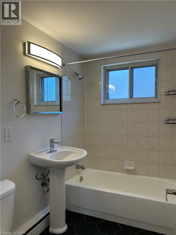108 Creighton Road Unit# 14, Dundas, Ontario  L9H 3C1 - Photo 9 - 40854055
