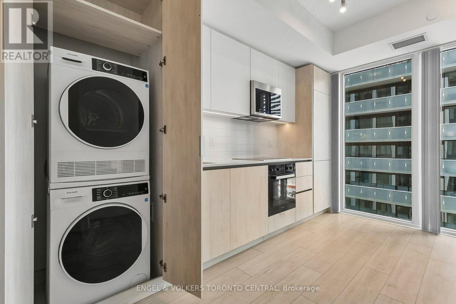 2102 - 400 King Street W, Toronto, Ontario  M5V 1K2 - Photo 10 - C13682640
