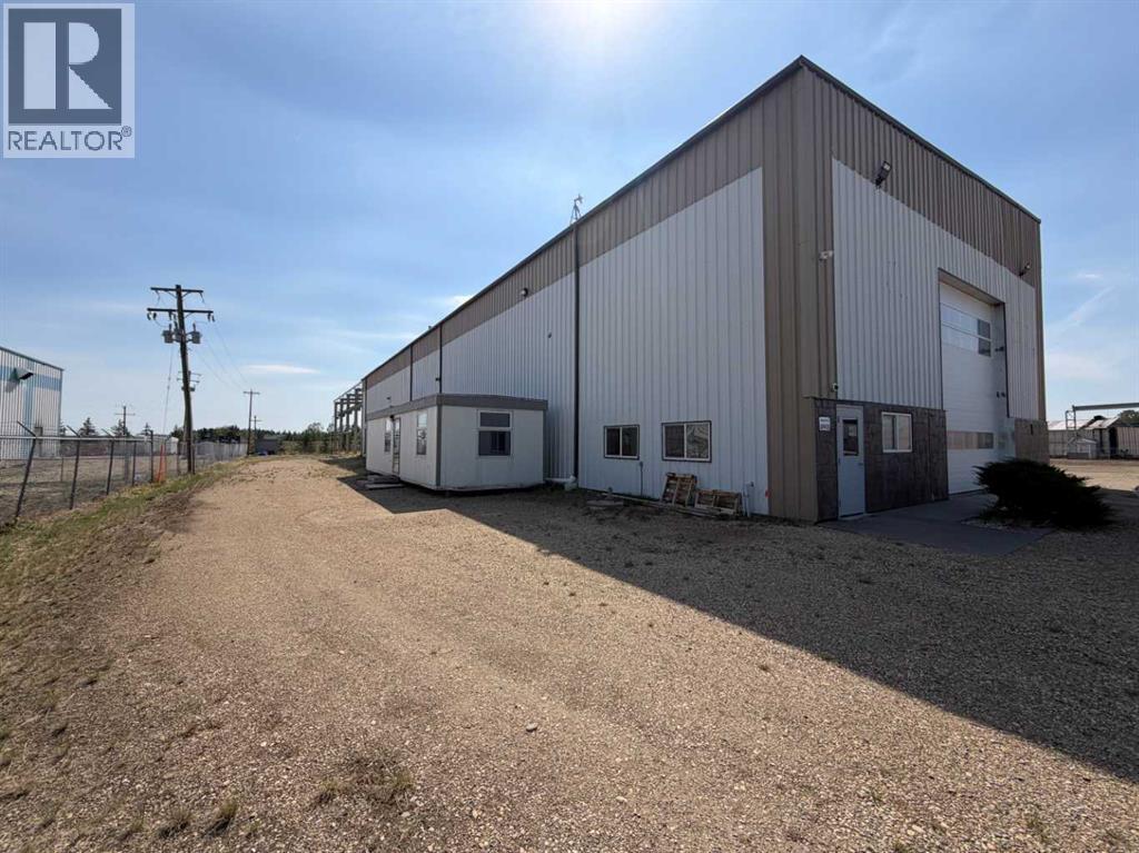 11 & 13, 27123 Highway 597, Rural Lacombe County, Alberta  T0M 0J0 - Photo 6 - A2315834