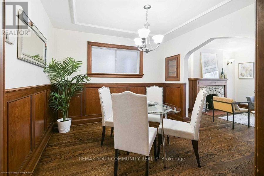 26 Elmsdale Road W, Toronto, Ontario  M4J 3M4 - Photo 7 - E13670110