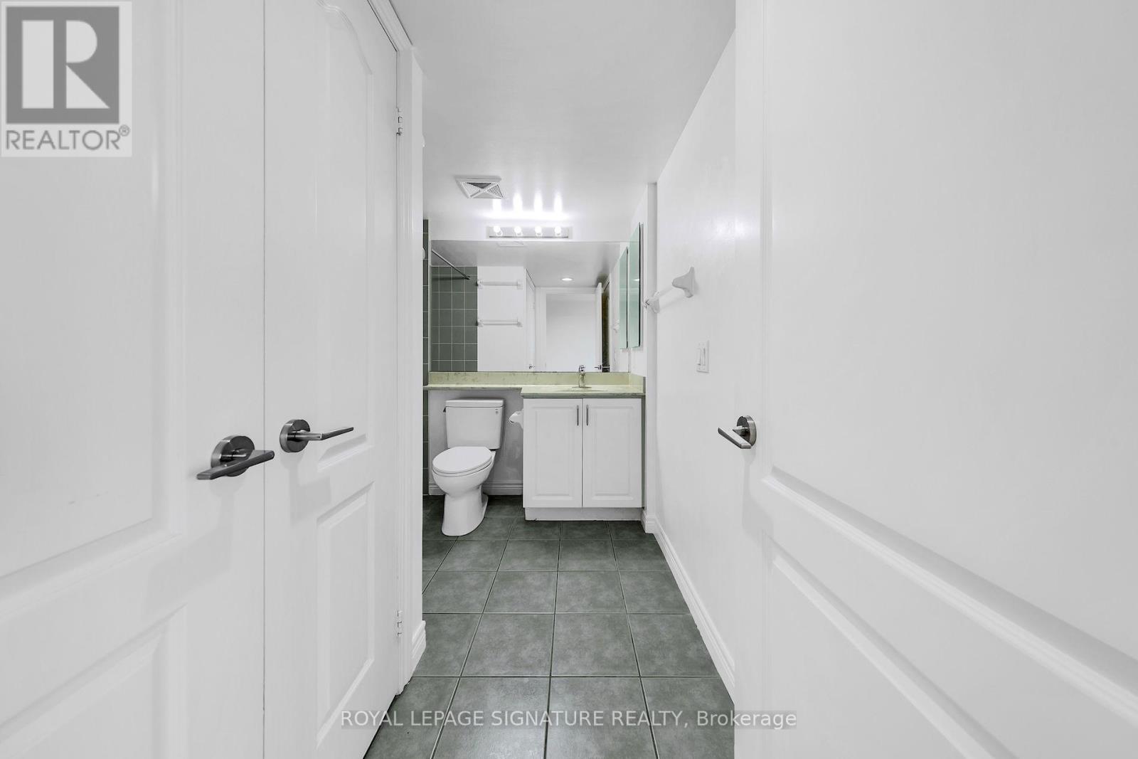 3005 - 70 Town Centre Court, Toronto, Ontario  M1P 0B2 - Photo 20 - E13682616