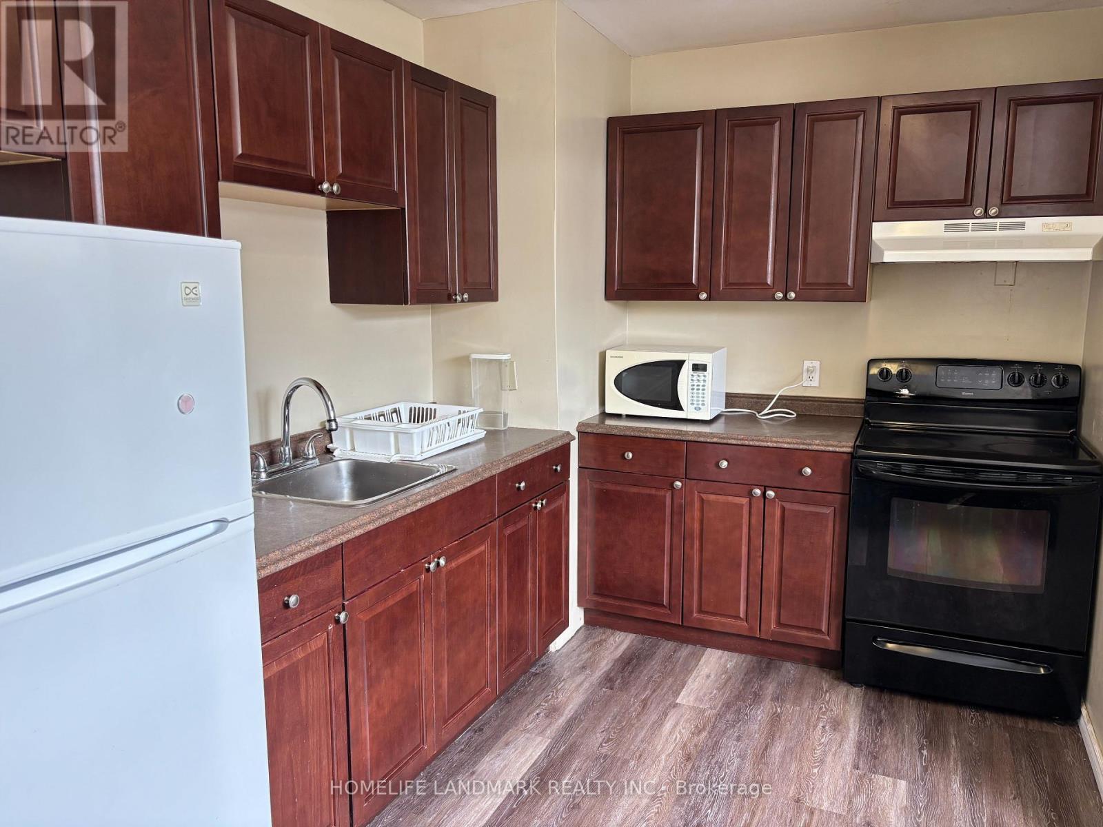 ( Main Floor ) - 145 Tulloch Drive, Ajax, Ontario  L1S 2S7 - Photo 4 - E13682698