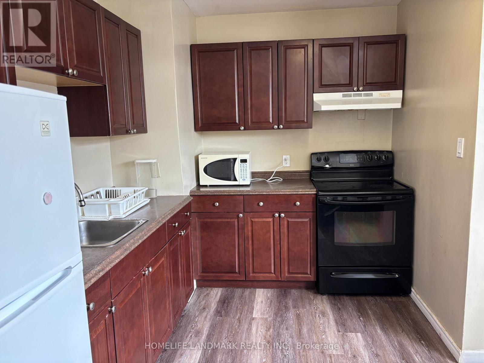 ( Main Floor ) - 145 Tulloch Drive, Ajax, Ontario  L1S 2S7 - Photo 5 - E13682698