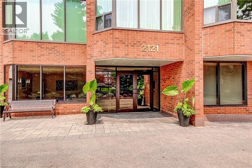 2121 Lakeshore Road Unit# 501, Burlington, Ontario  L7R 1C9 - Photo 5 - 40847758