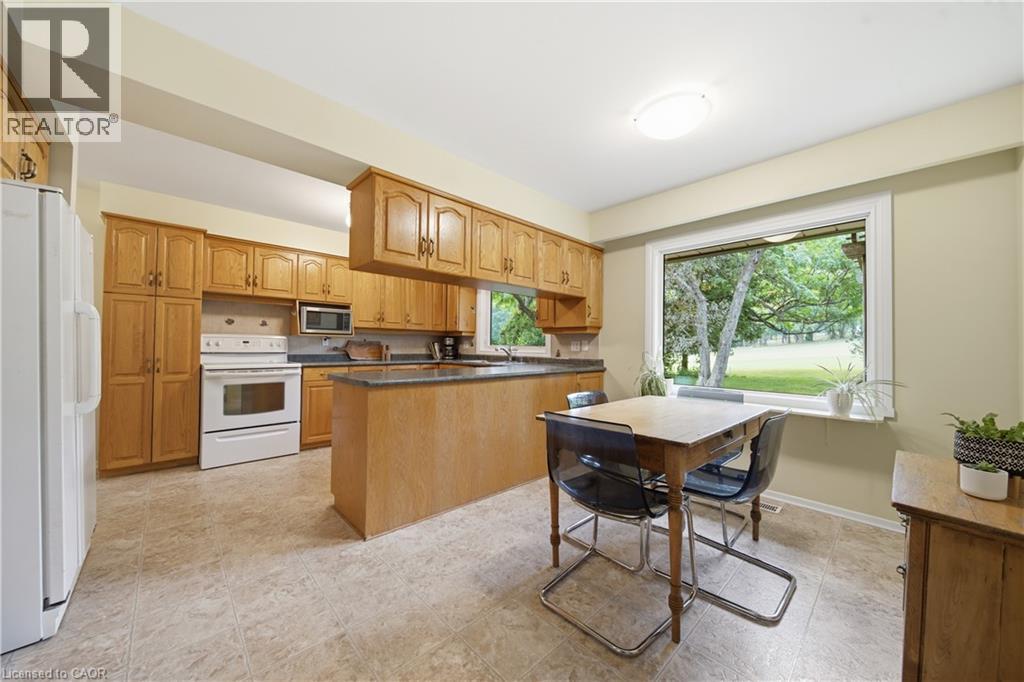 32 Waverley Drive, Guelph, Ontario  N1E 6C8 - Photo 13 - 40850622