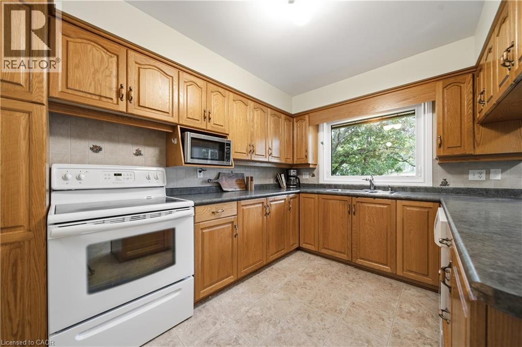 32 Waverley Drive, Guelph, Ontario  N1E 6C8 - Photo 14 - 40850622