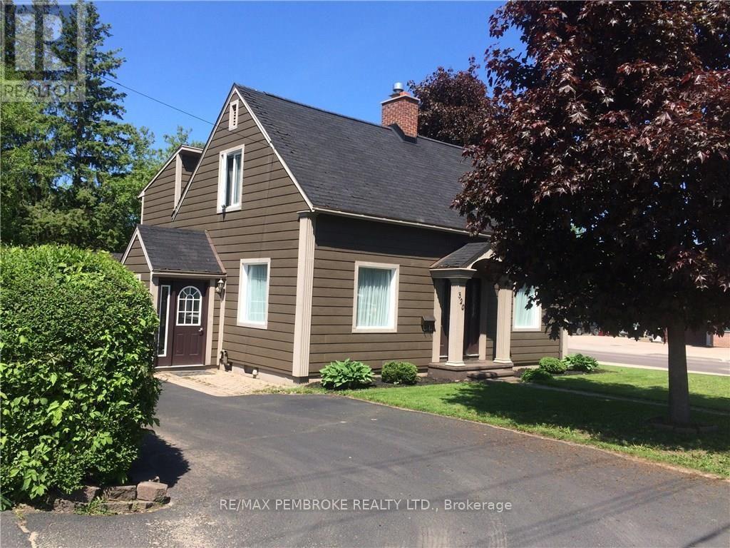 320 MACKAY STREET, Pembroke, Ontario