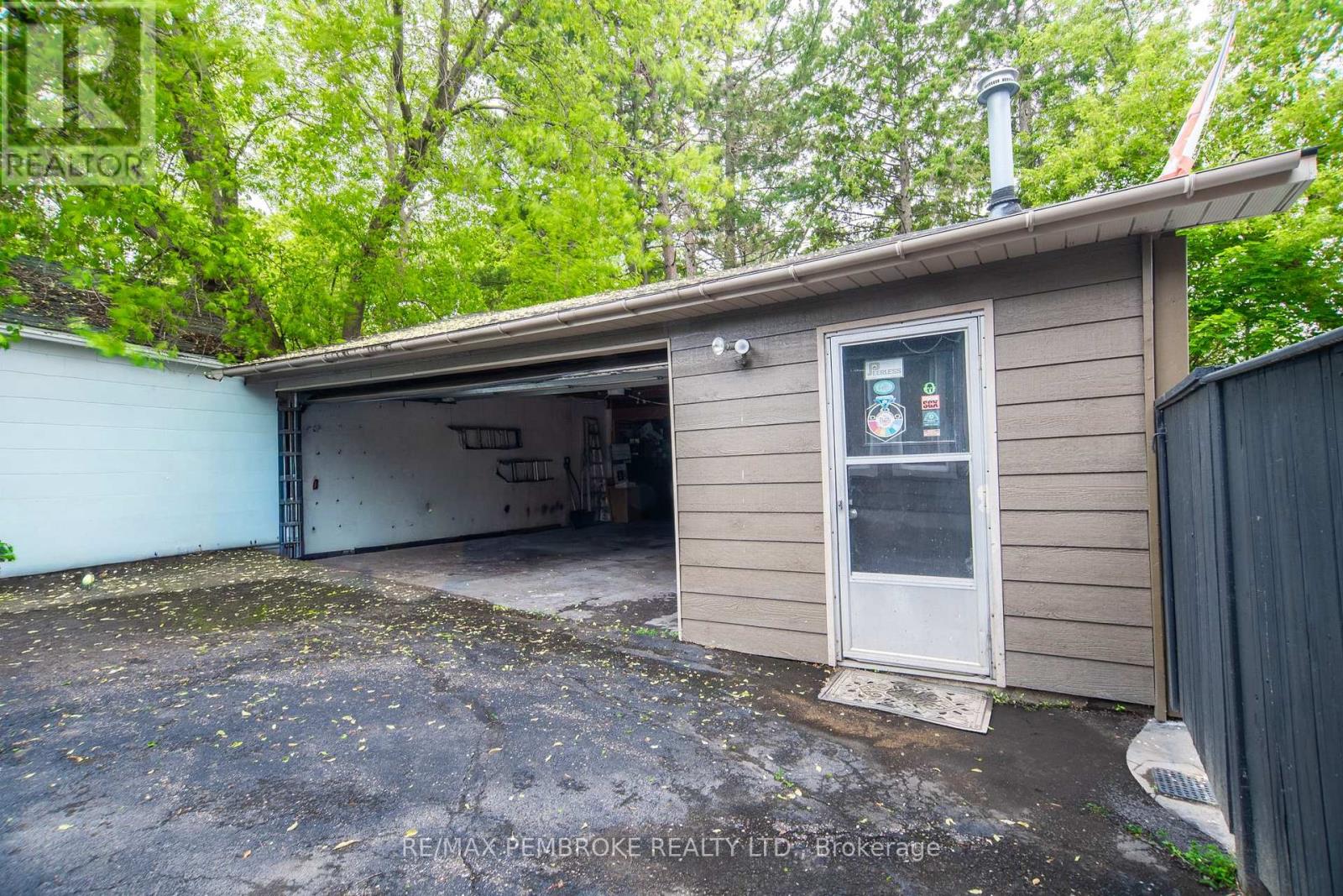 320 Mackay Street, Pembroke, Ontario  K8A 1C7 - Photo 31 - X13682676