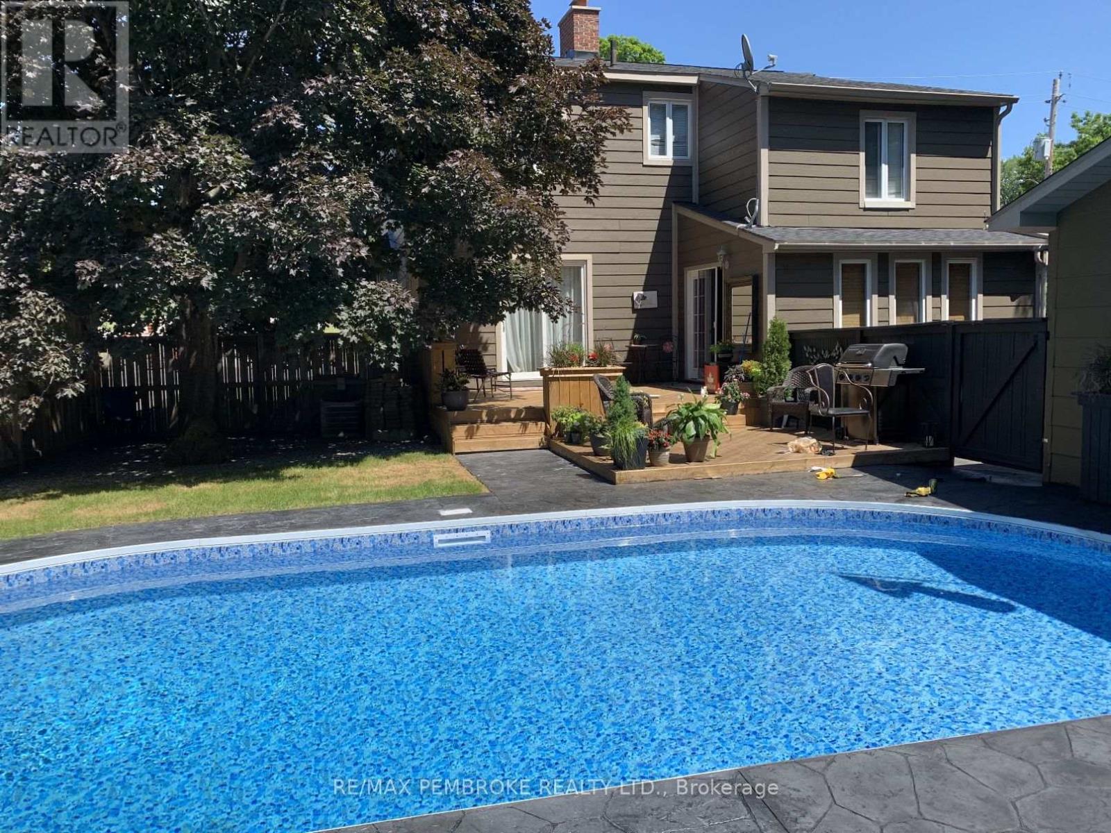 320 Mackay Street, Pembroke, Ontario  K8A 1C7 - Photo 35 - X13682676