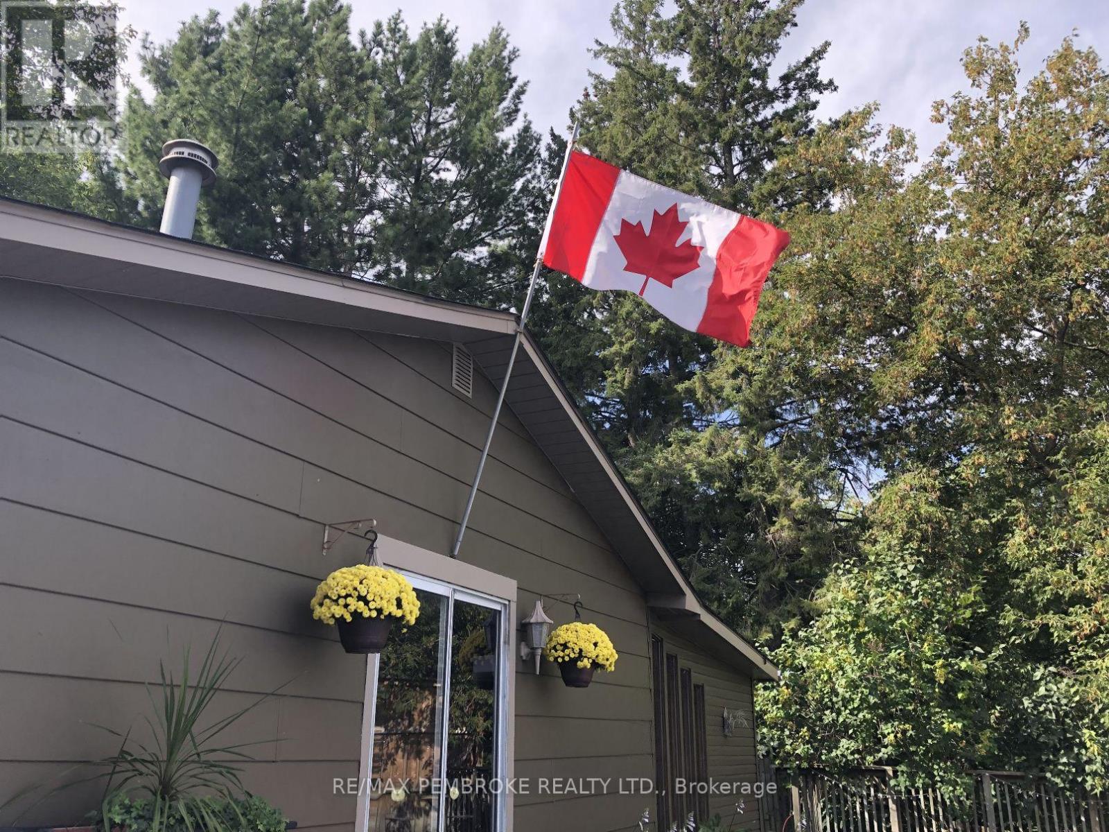 320 Mackay Street, Pembroke, Ontario  K8A 1C7 - Photo 48 - X13682676