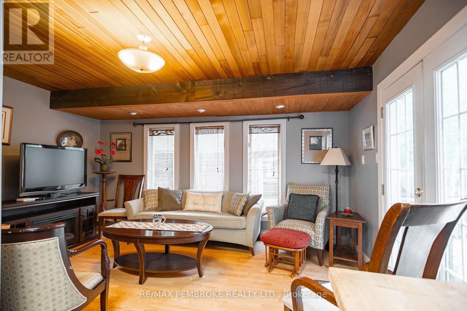 320 Mackay Street, Pembroke, Ontario  K8A 1C7 - Photo 8 - X13682676