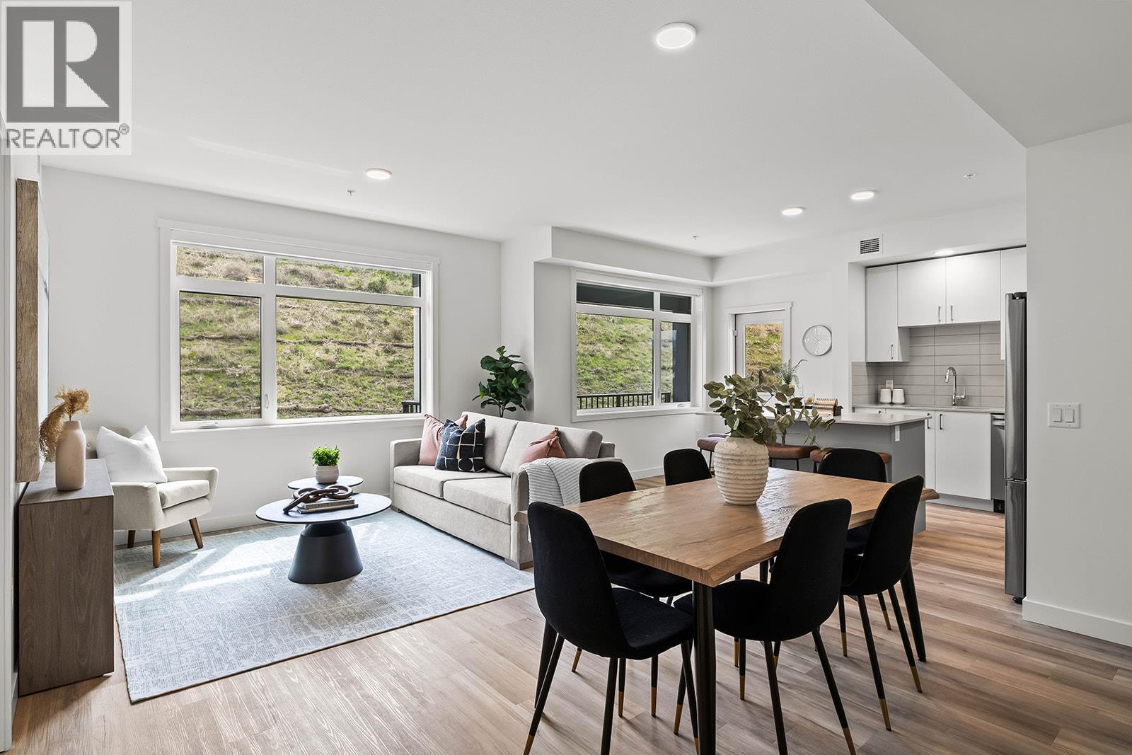 1057 Frost Road Unit# 218, Kelowna, British Columbia